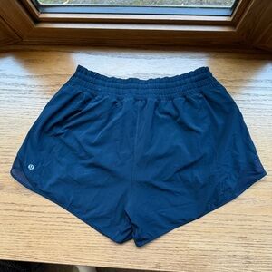 Lululemon Hotty Hot High-Rise 4” Short